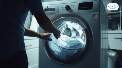 Lavage en machine d’une housse anti-acariens pour matelas afin d’éliminer les allergènes et acariens.