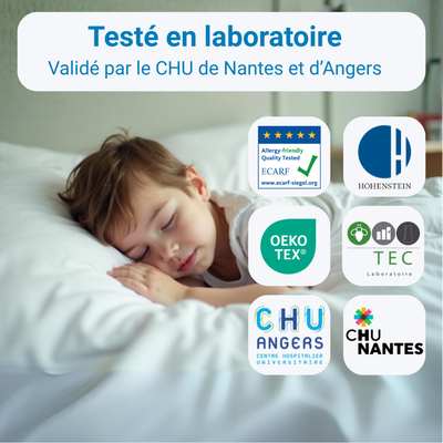 Enfant dormant sur un lit avec housse anti-acariens, produit testé en laboratoire et validé par les CHU de Nantes et d’Angers, avec certifications ECARF, OEKO-TEX et tests Hohenstein et TEC