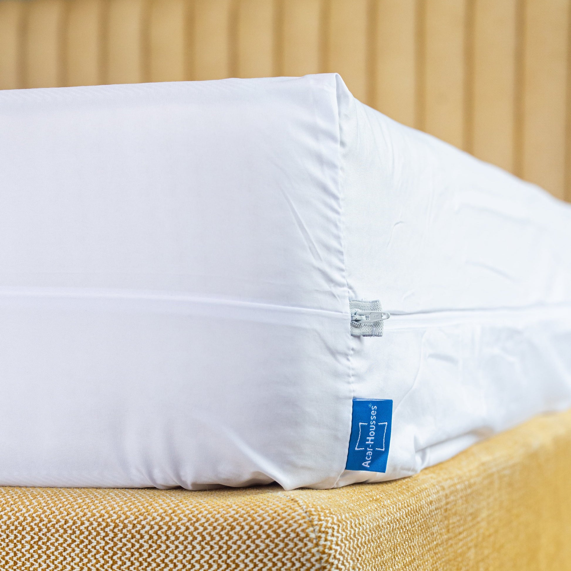 Housse de matelas anti acariens 140x200x20 cm sans traitement chimique.